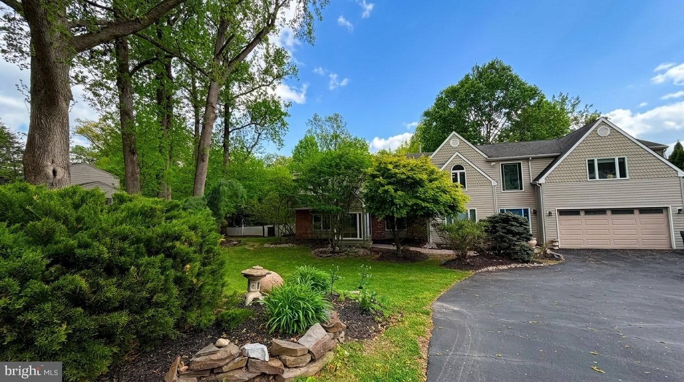 1 Pear Tree Lane photo 2
