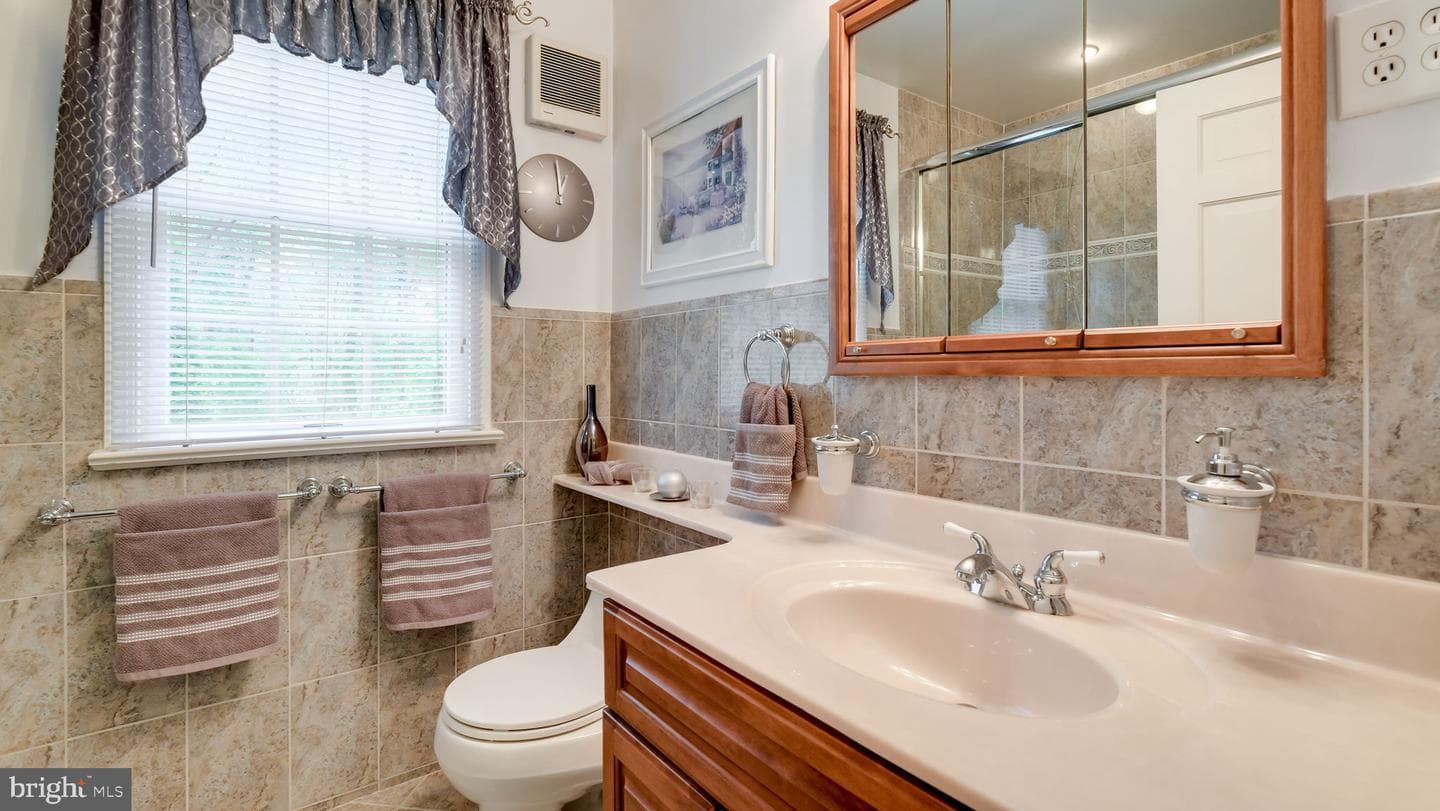 405 Toland Drive photo 26