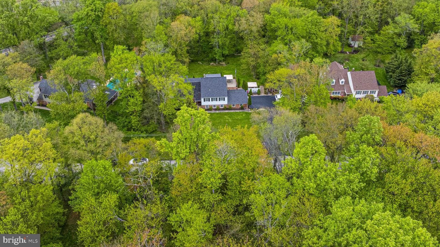405 Toland Drive photo 46