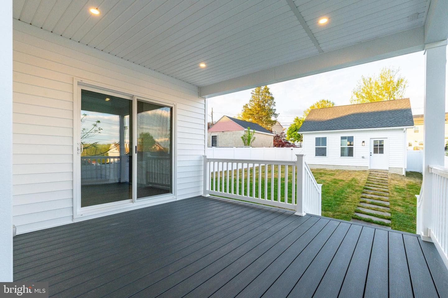 21 E Church Road photo 44