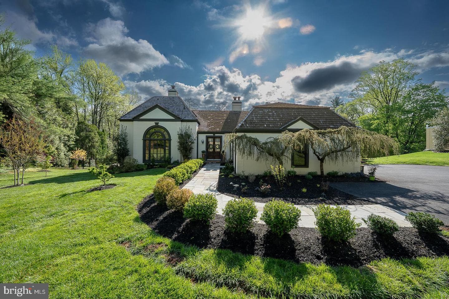 945 Lafayette Road