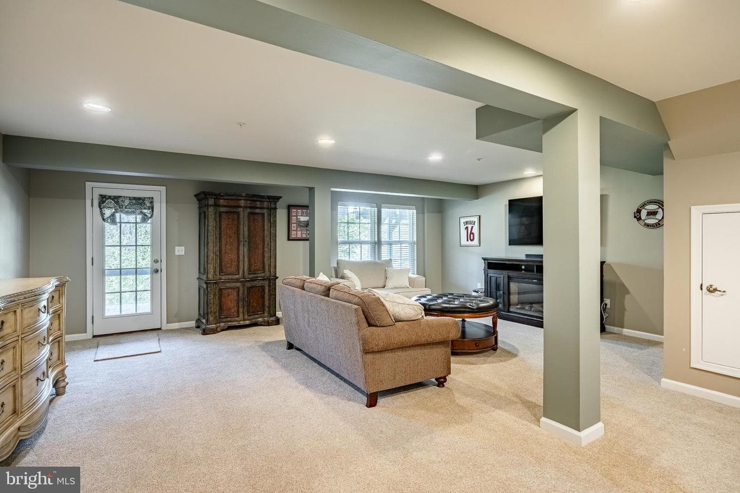 31 Hawkswell Circle photo 36