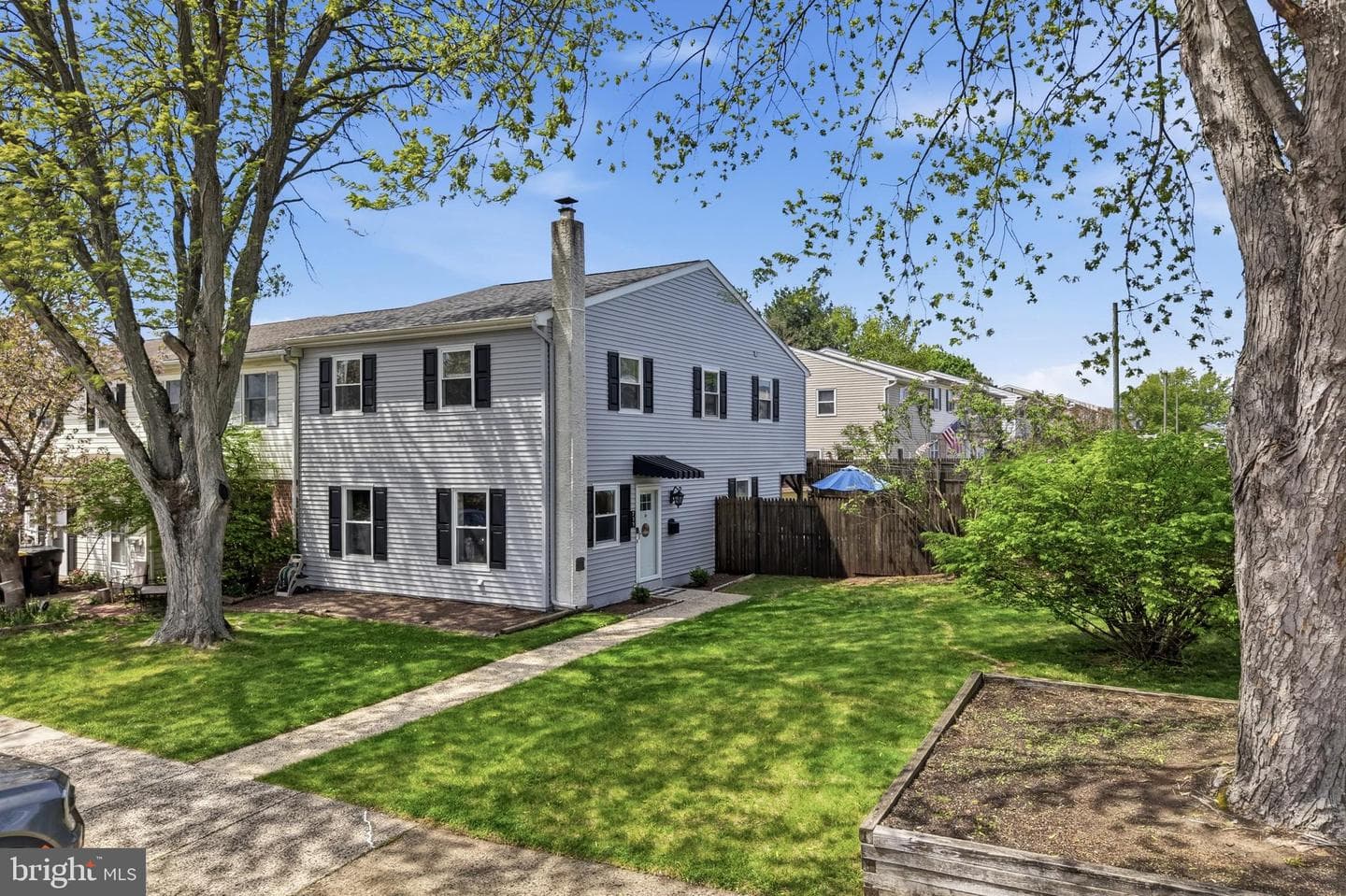 711 Hamilton Road