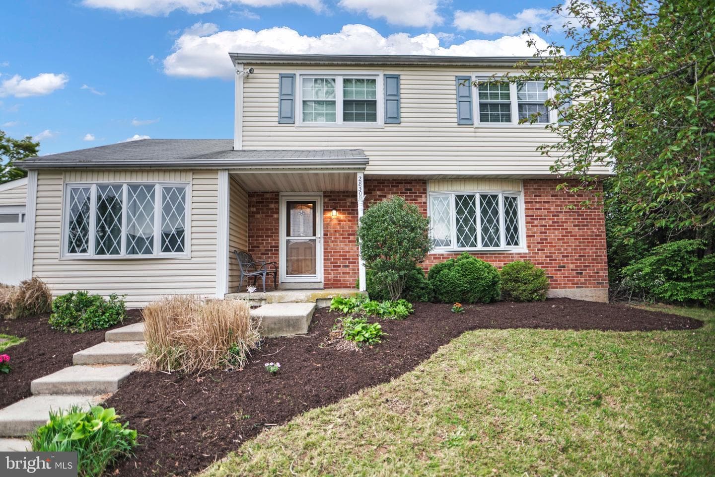 2830 Elliott Avenue photo 4