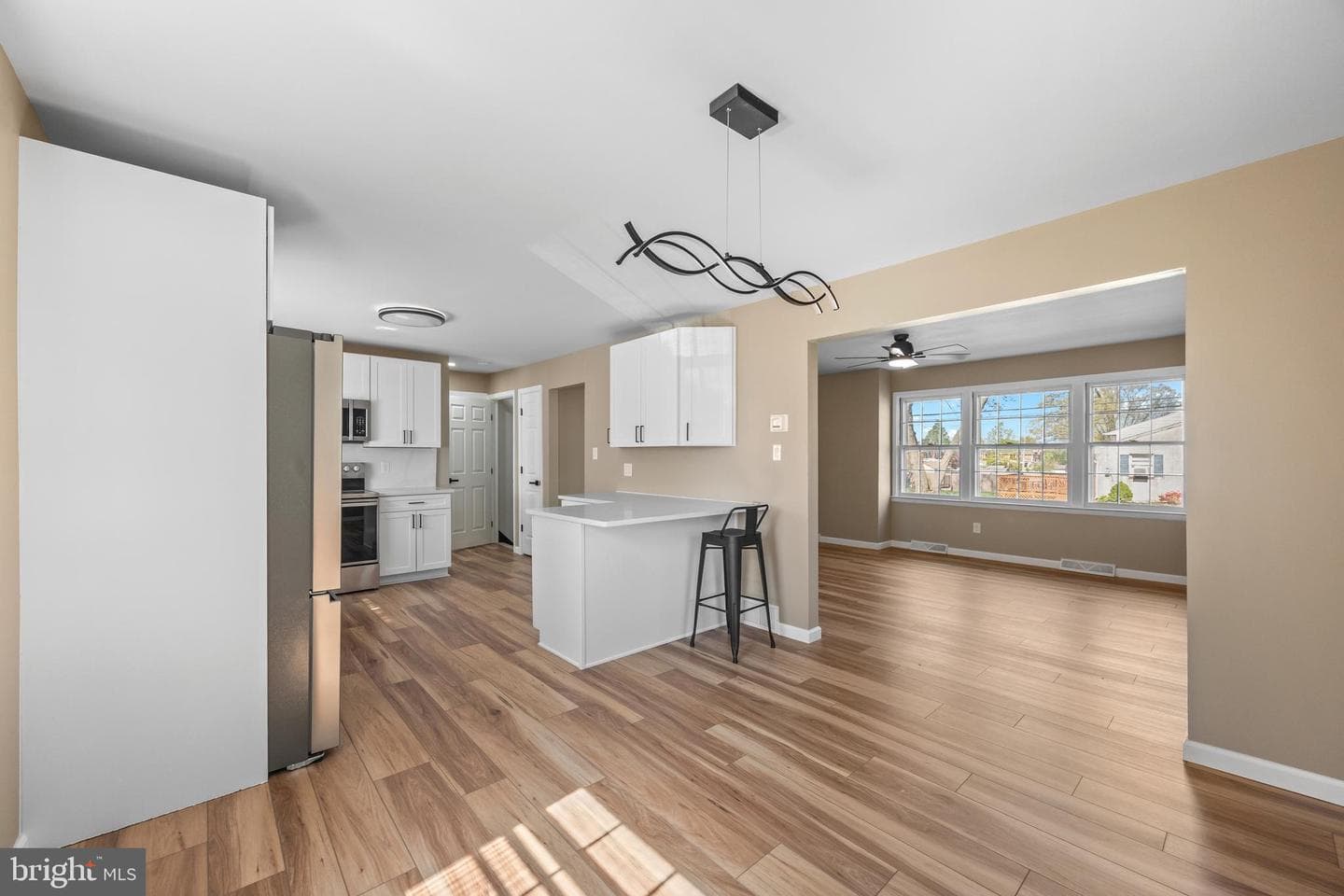 323 Edgewood Avenue photo 12