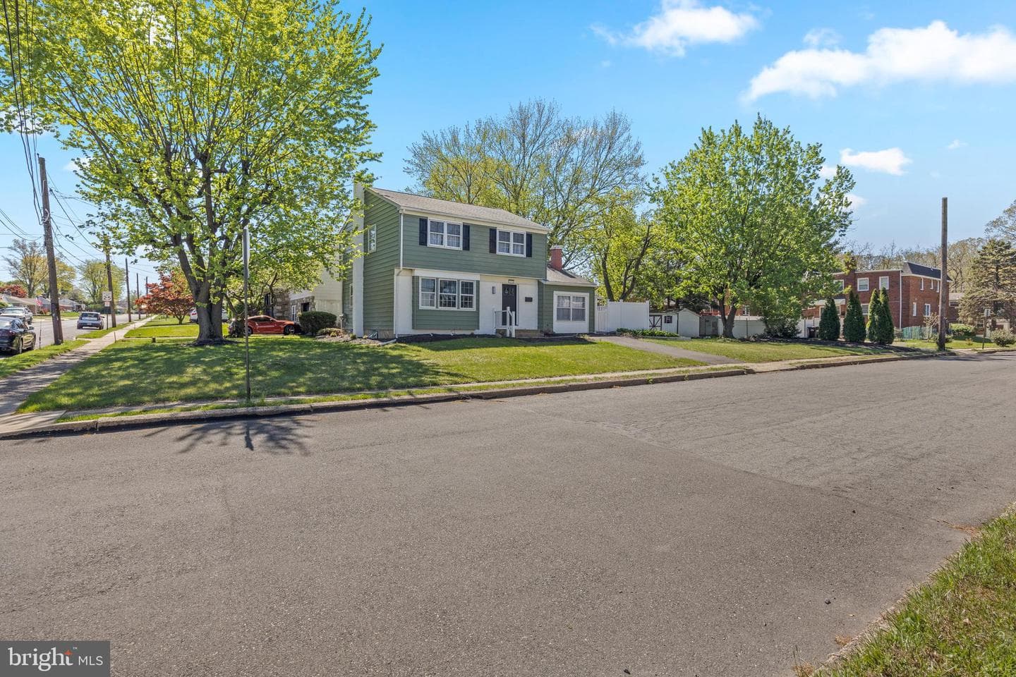 323 Edgewood Avenue photo 5