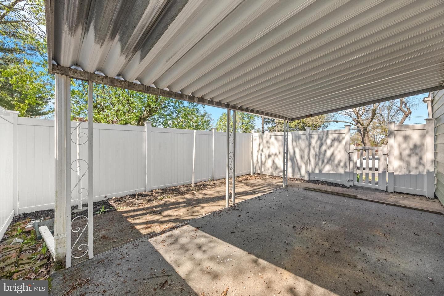 323 Edgewood Avenue photo 7
