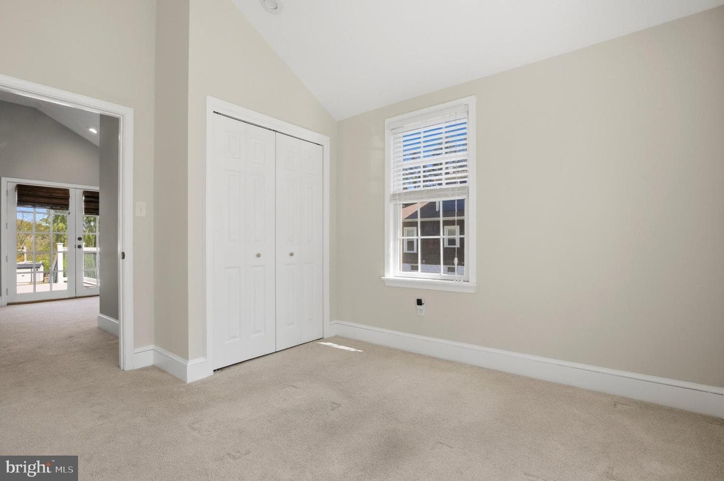 908 Summit Avenue photo 23