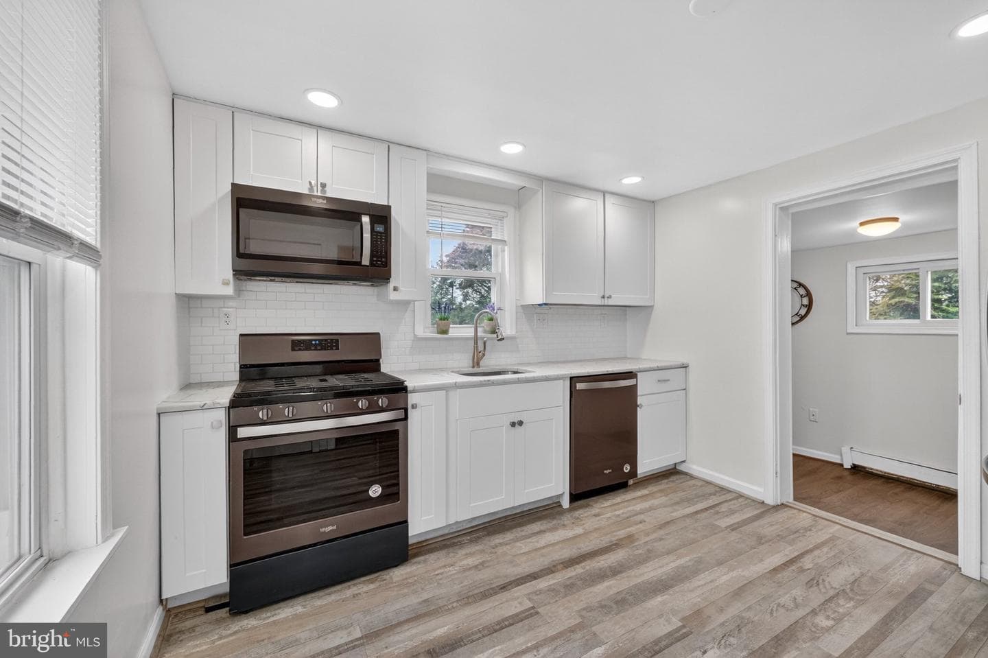 308 Francis photo 16