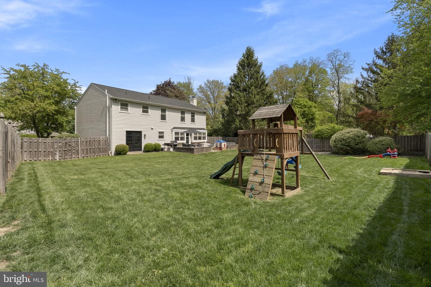 862 Village Circle photo 49