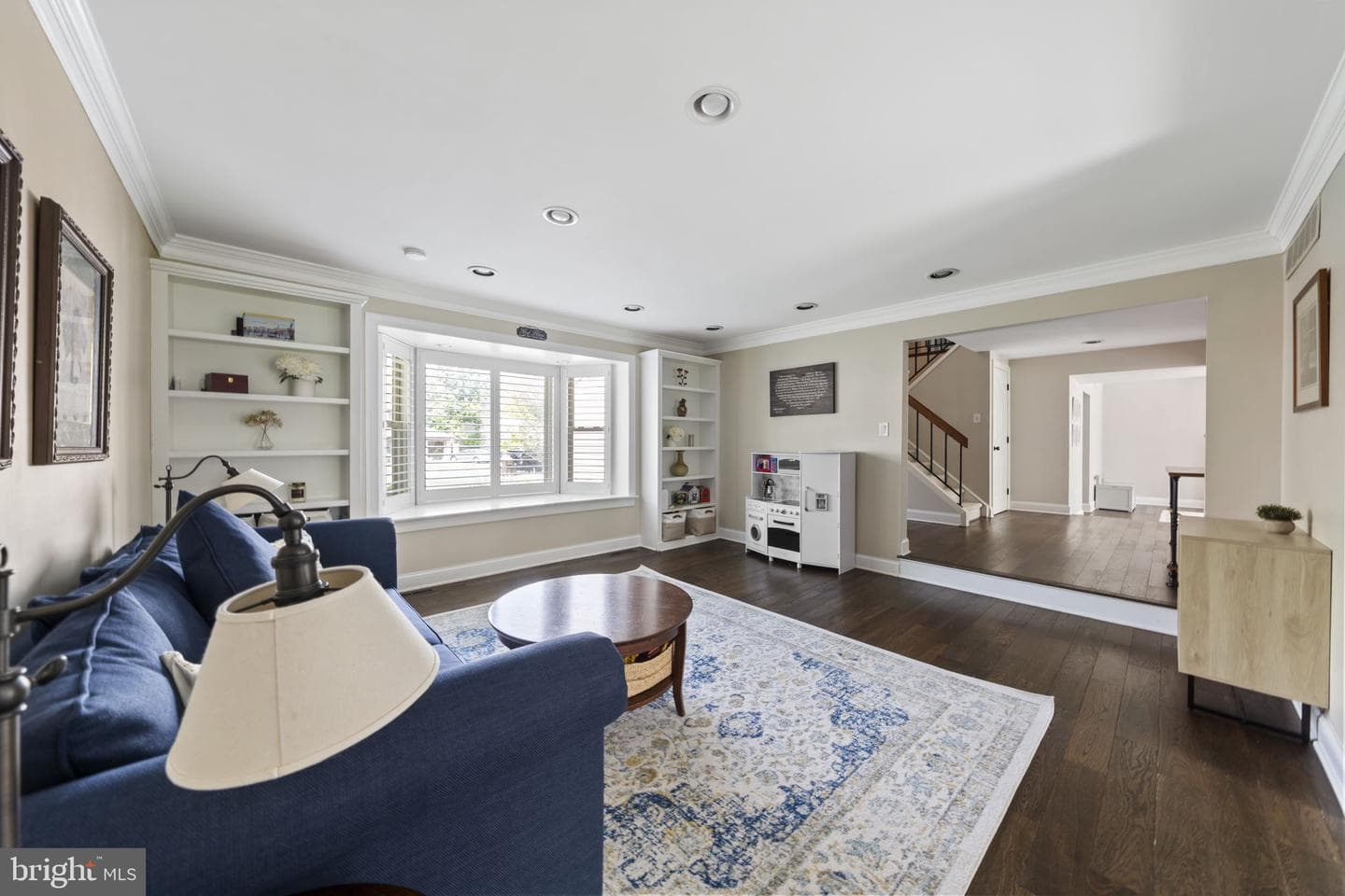 862 Village Circle photo 6