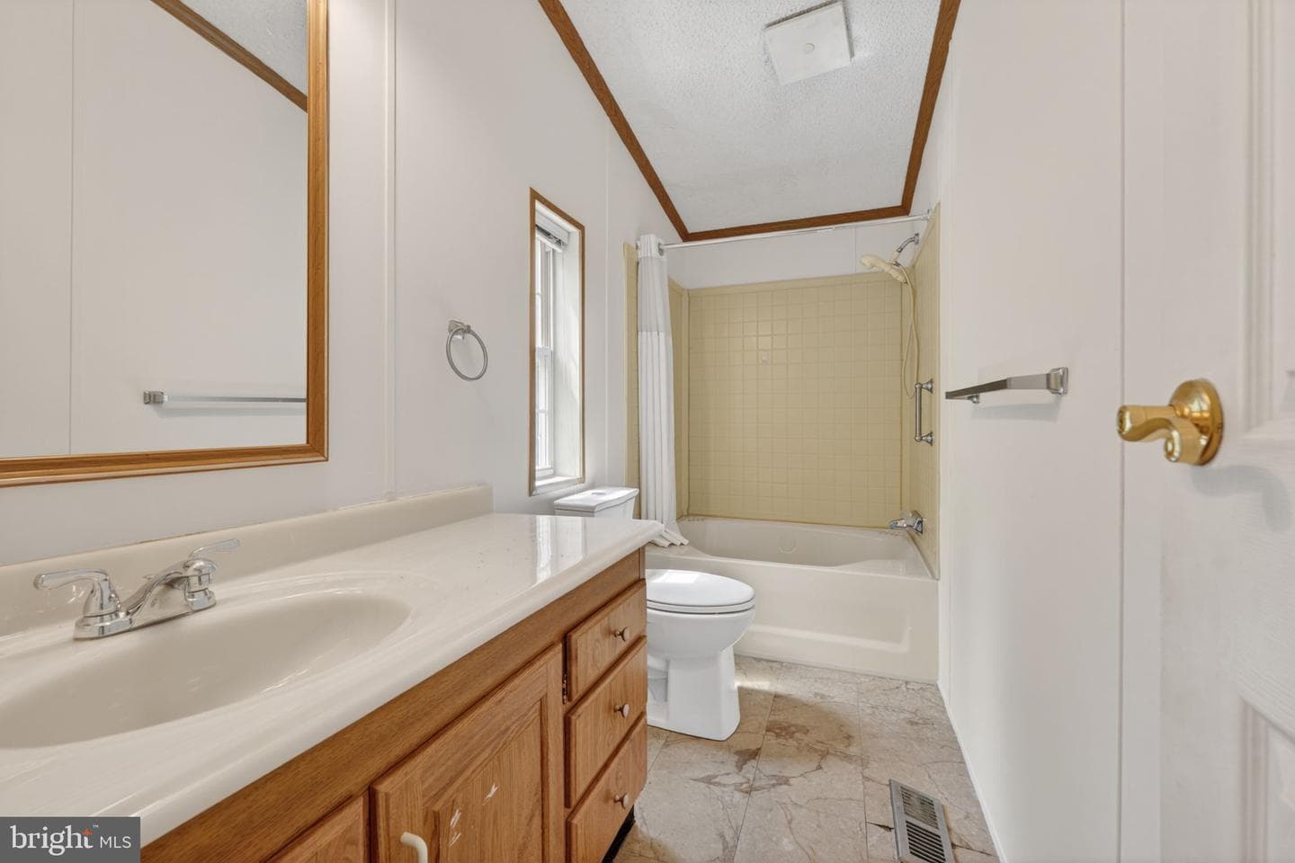 36 Bentwood Circle photo 11