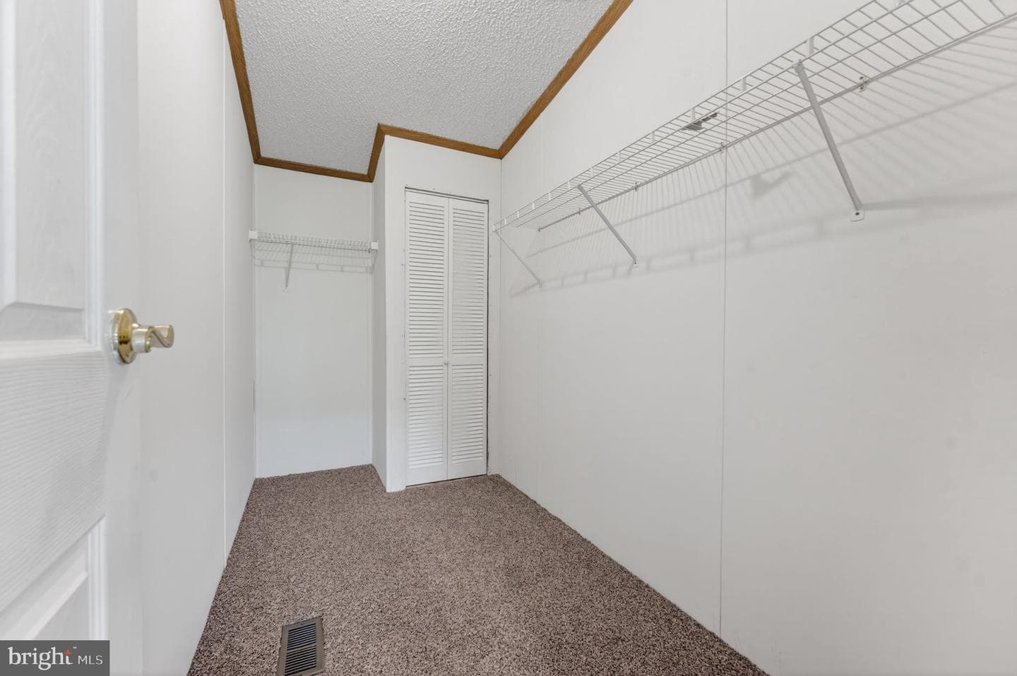 36 Bentwood Circle photo 12