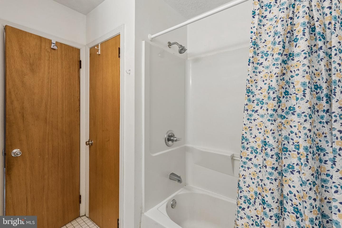 1006 N York Road #24 photo 20