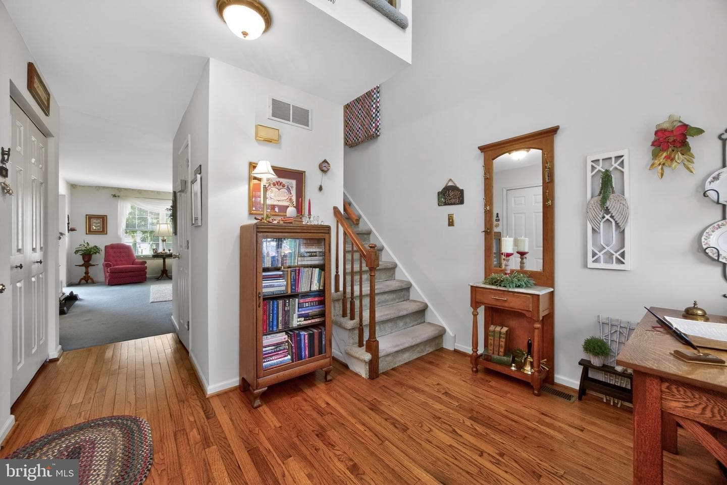 142 Bartlett Court photo 10