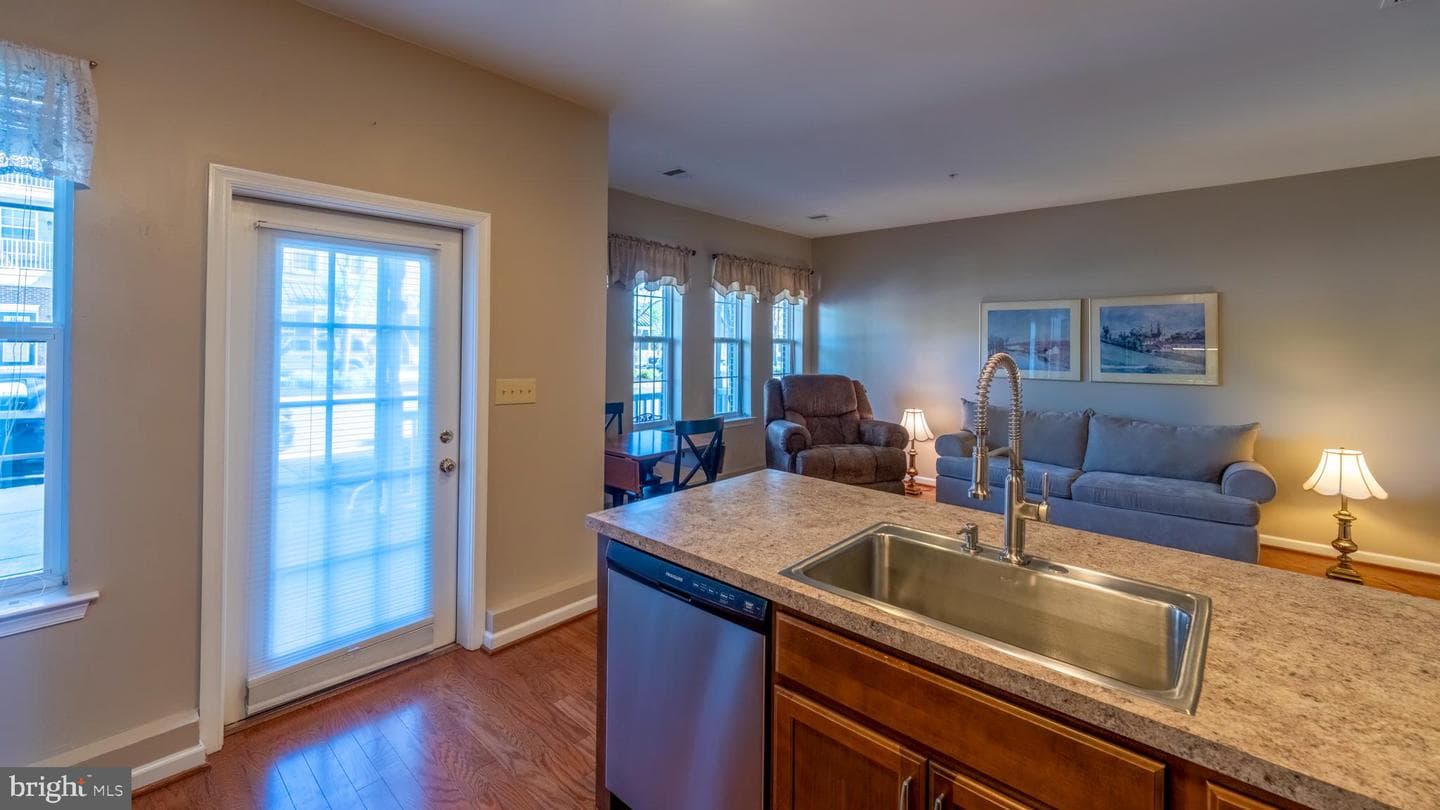3888 Ashland Drive #b photo 7