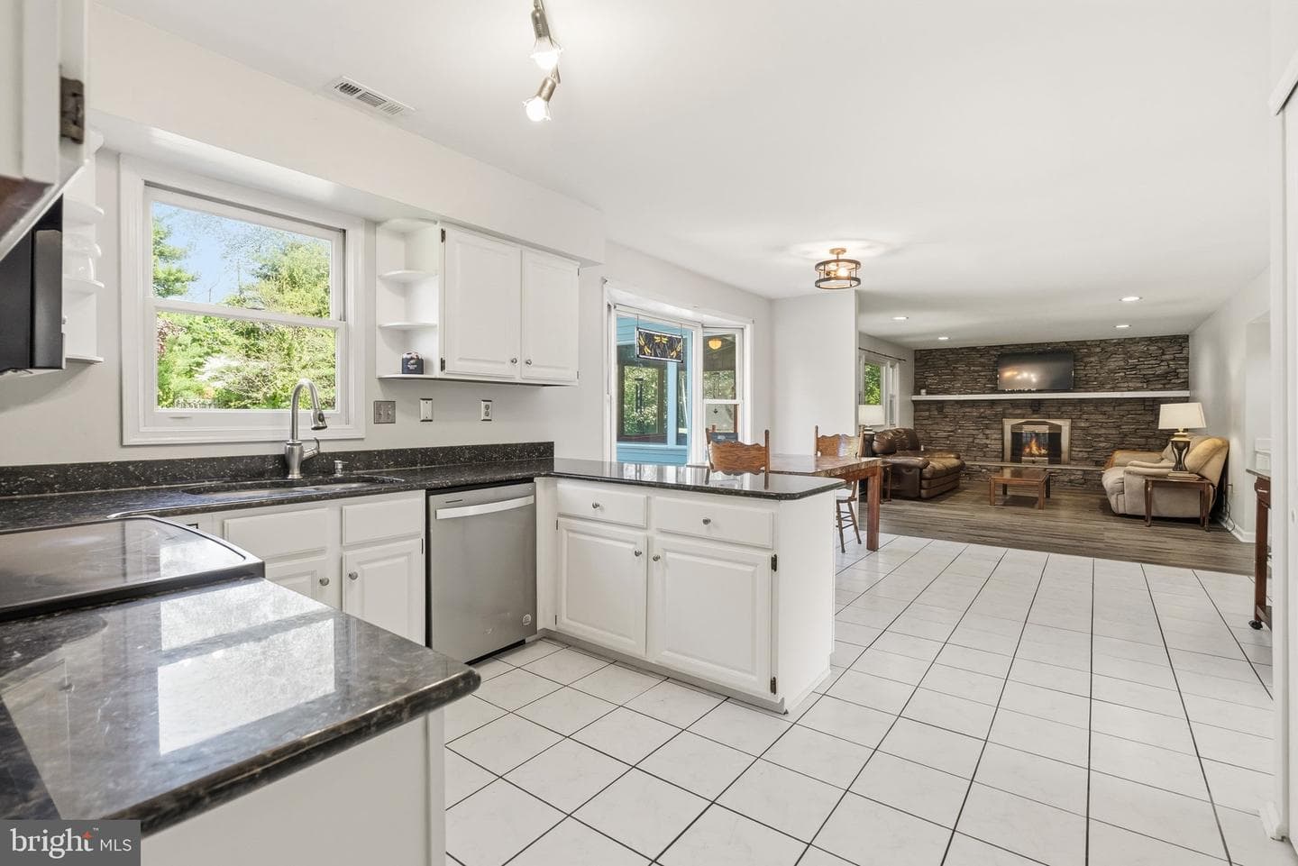 605 Wyndrise Drive photo 22