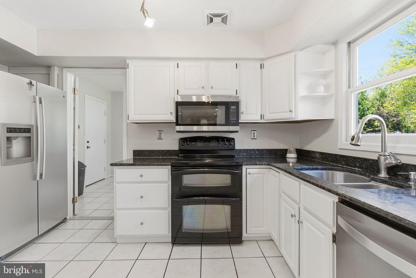 605 Wyndrise Drive photo 28