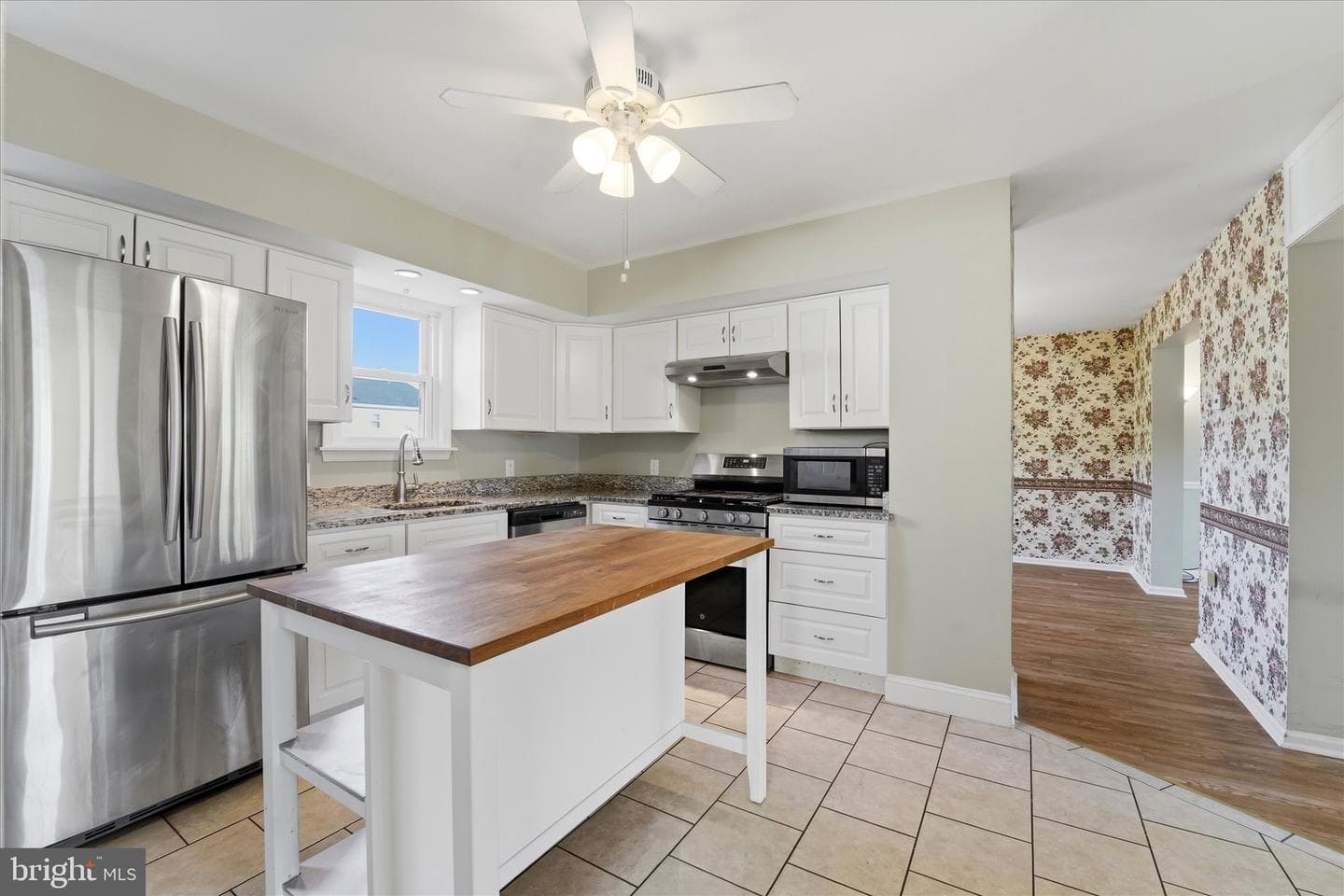 305 Roesch Avenue photo 10