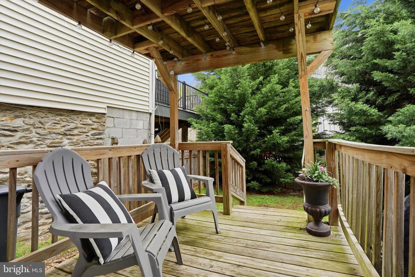 102 Cedar Avenue photo 22