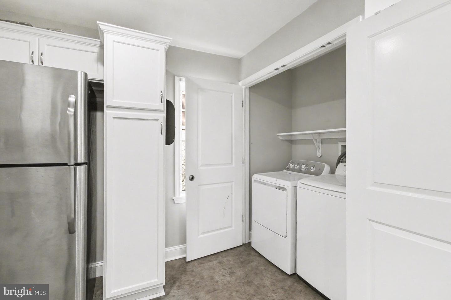 511 East Avenue photo 11