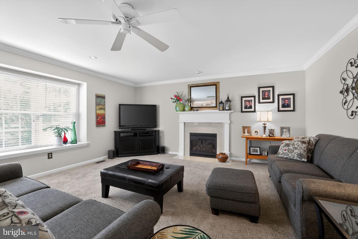 354 Coddington Way photo 5