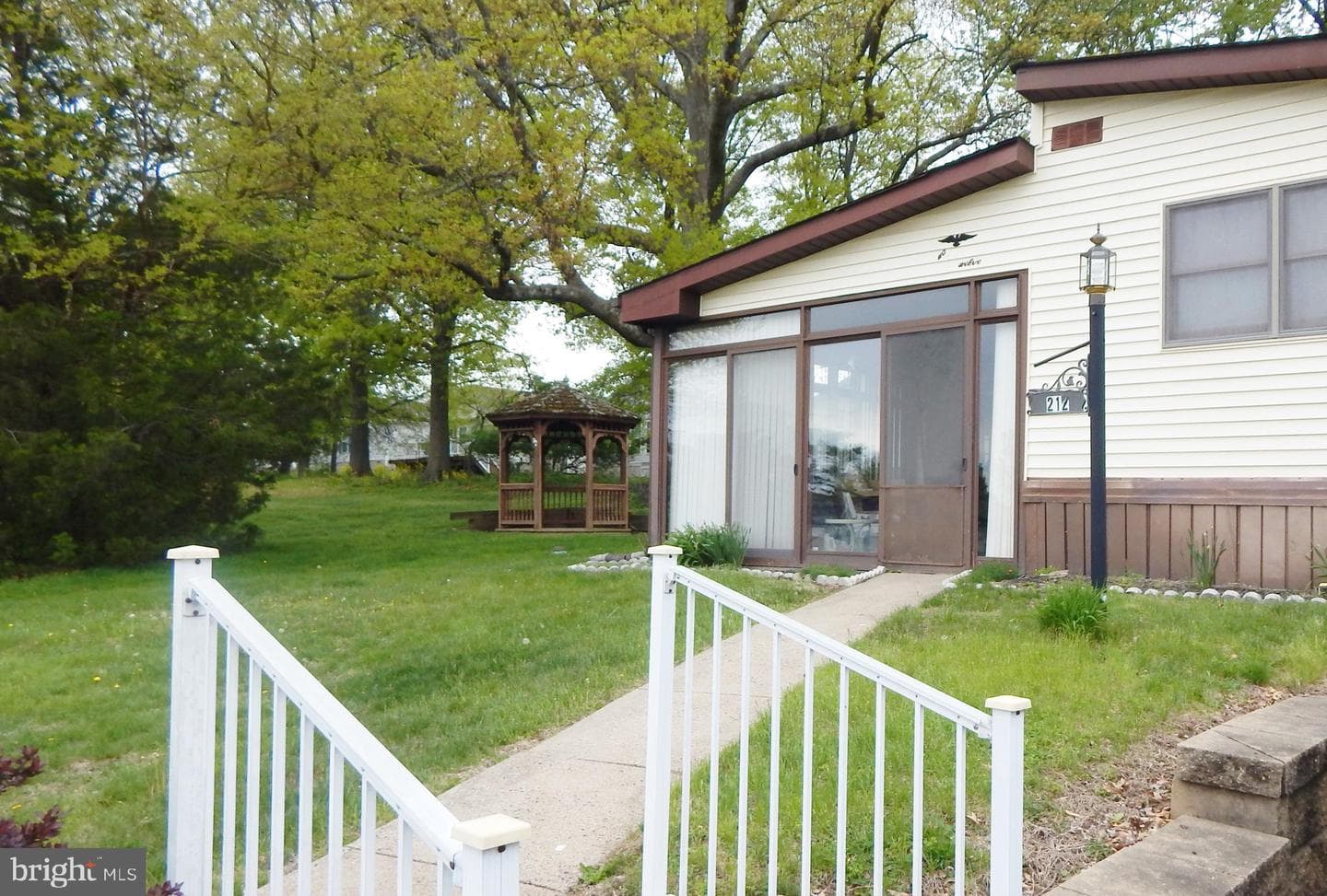 212 Fox Chase Court, North Wales