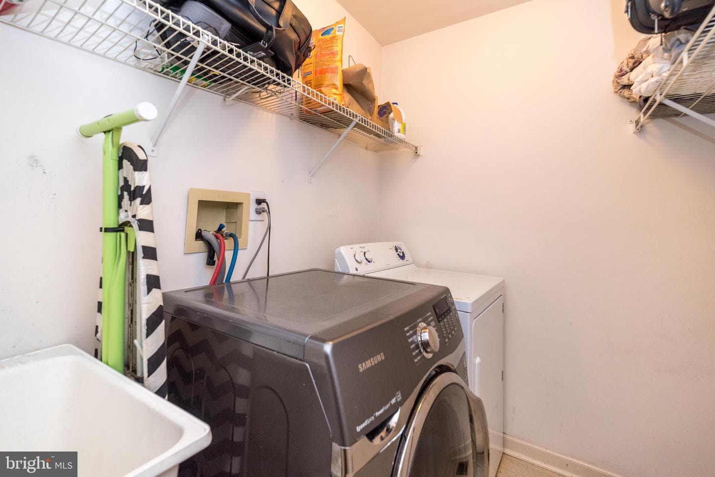 108 Ascot Court photo 43
