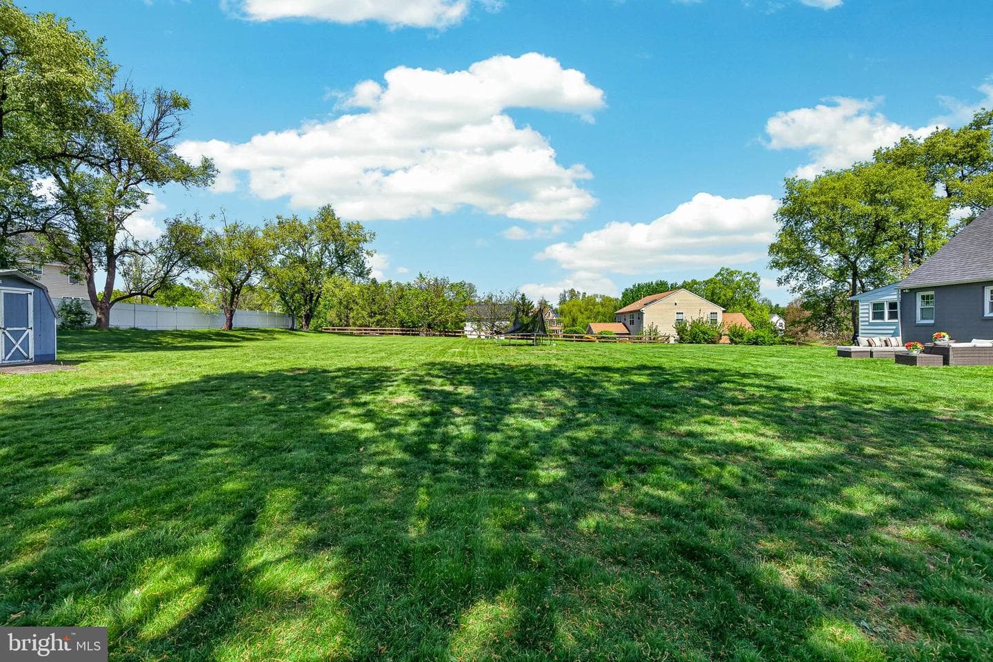 83 Hawthorne Avenue photo 40