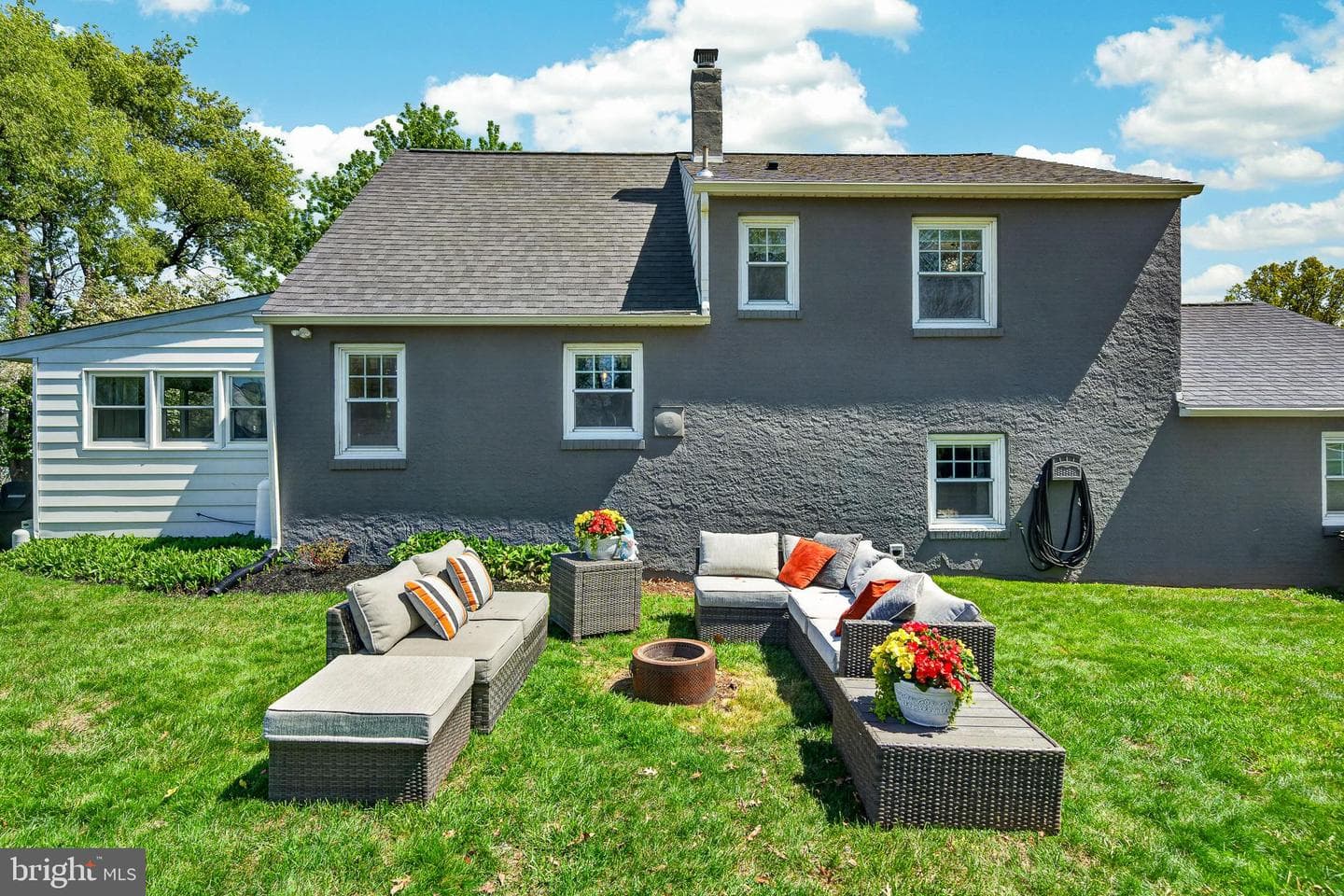 83 Hawthorne Avenue photo 43