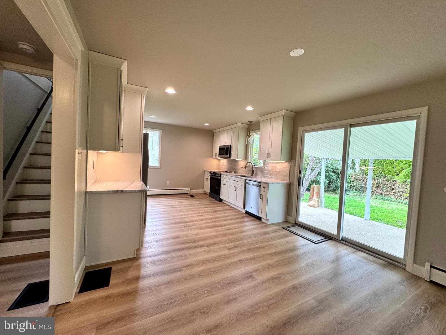 312 Summer Avenue photo 18