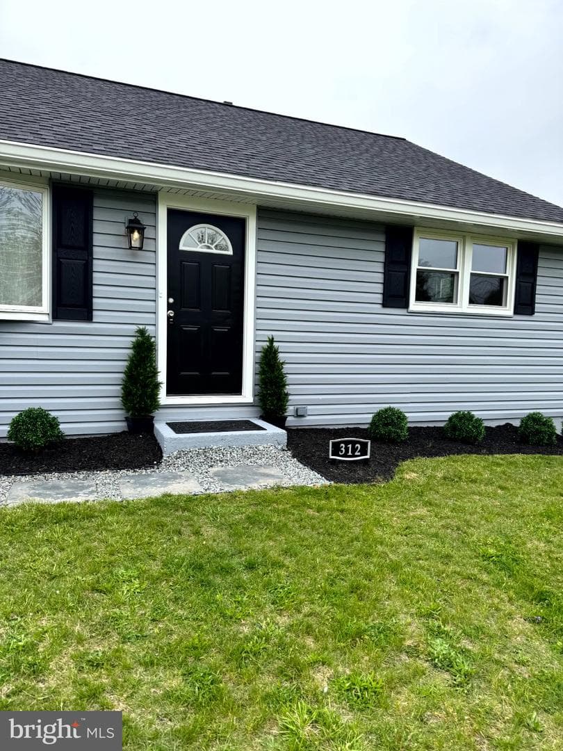 312 Summer Avenue photo 5