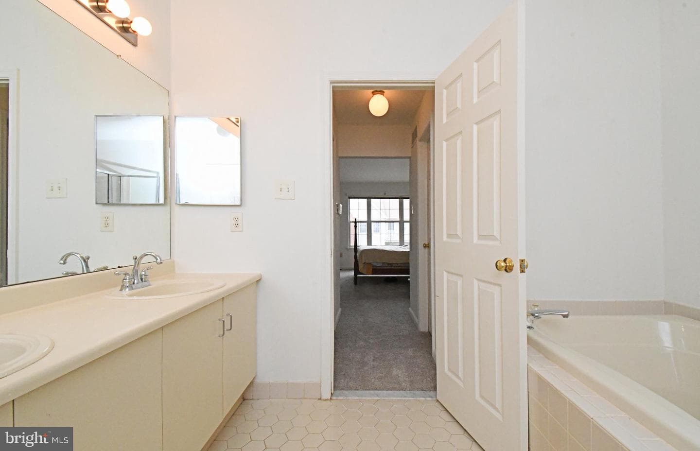 104 Aqueduct Drive photo 29