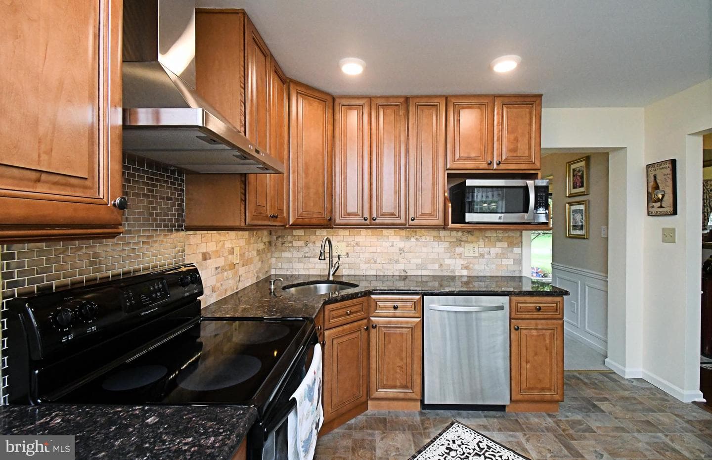 116 Rosewood Drive photo 8