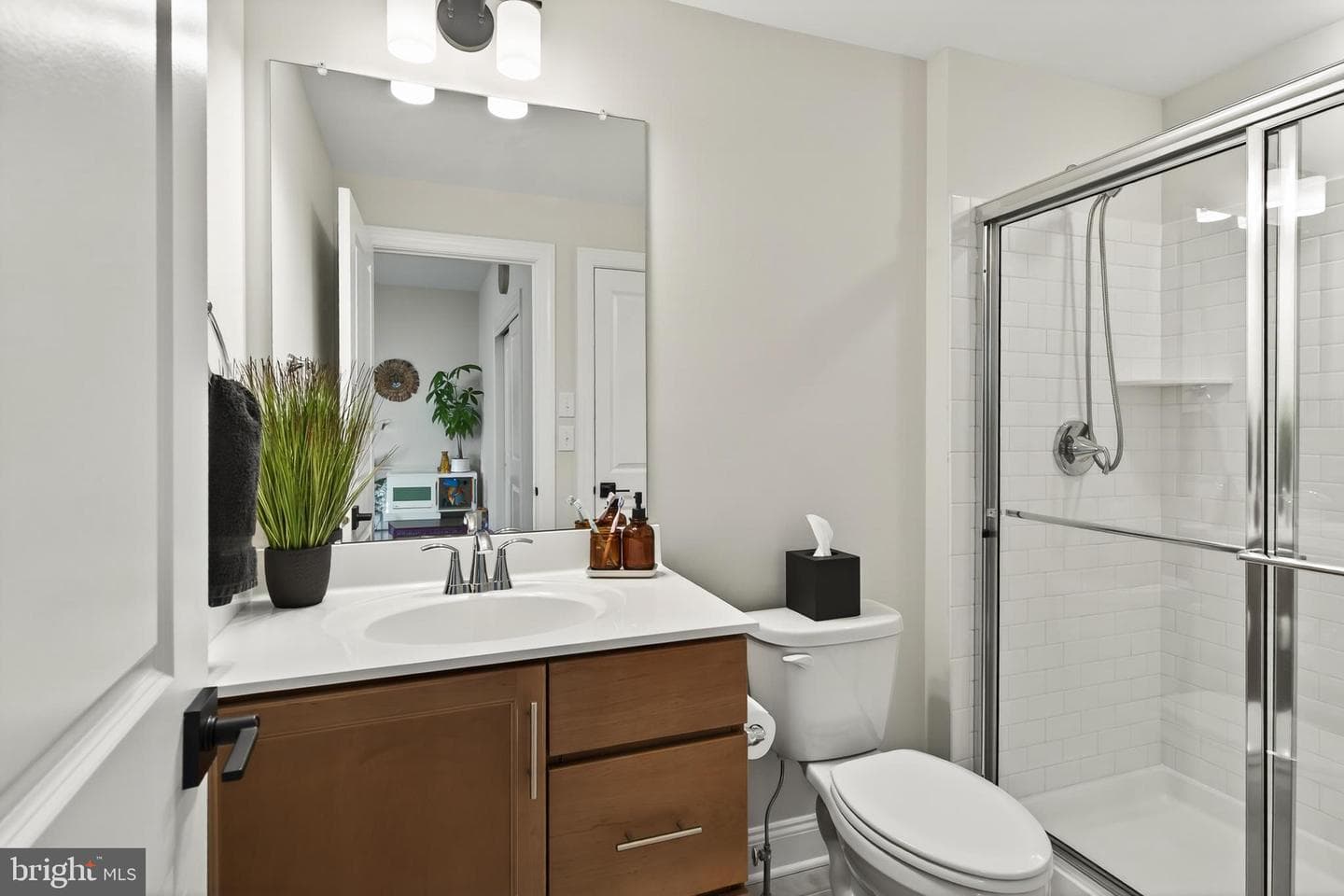 2560 Holly Ln photo 19