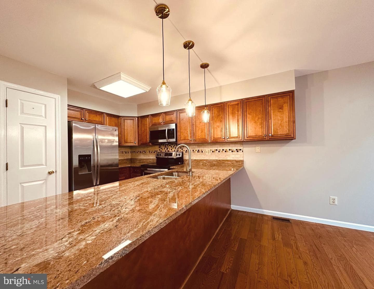 1853 Hood Lane photo 17