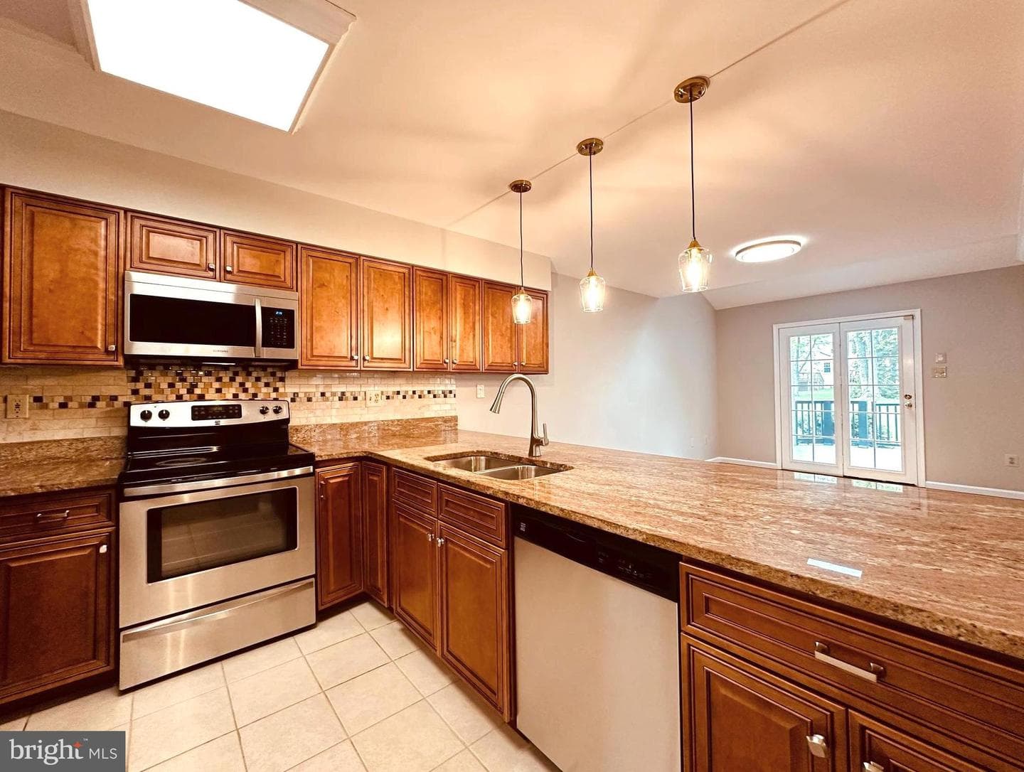 1853 Hood Lane photo 19
