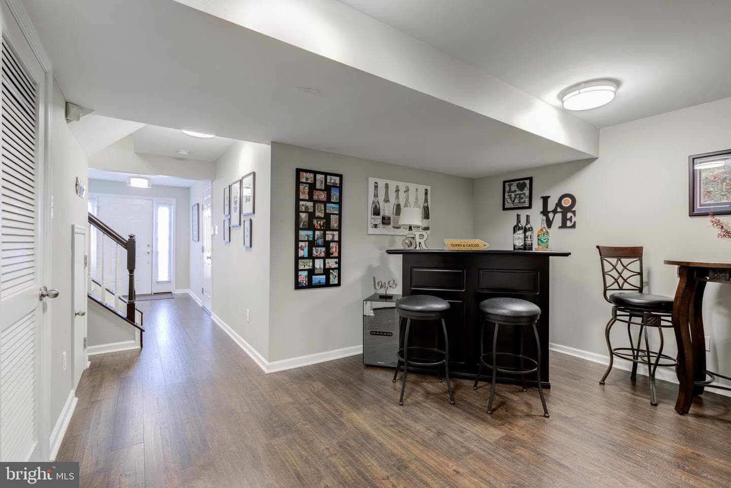 204 Anthony Court photo 13