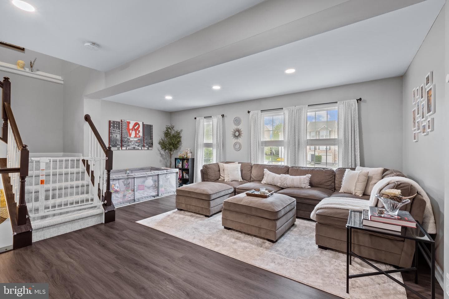 204 Anthony Court photo 17