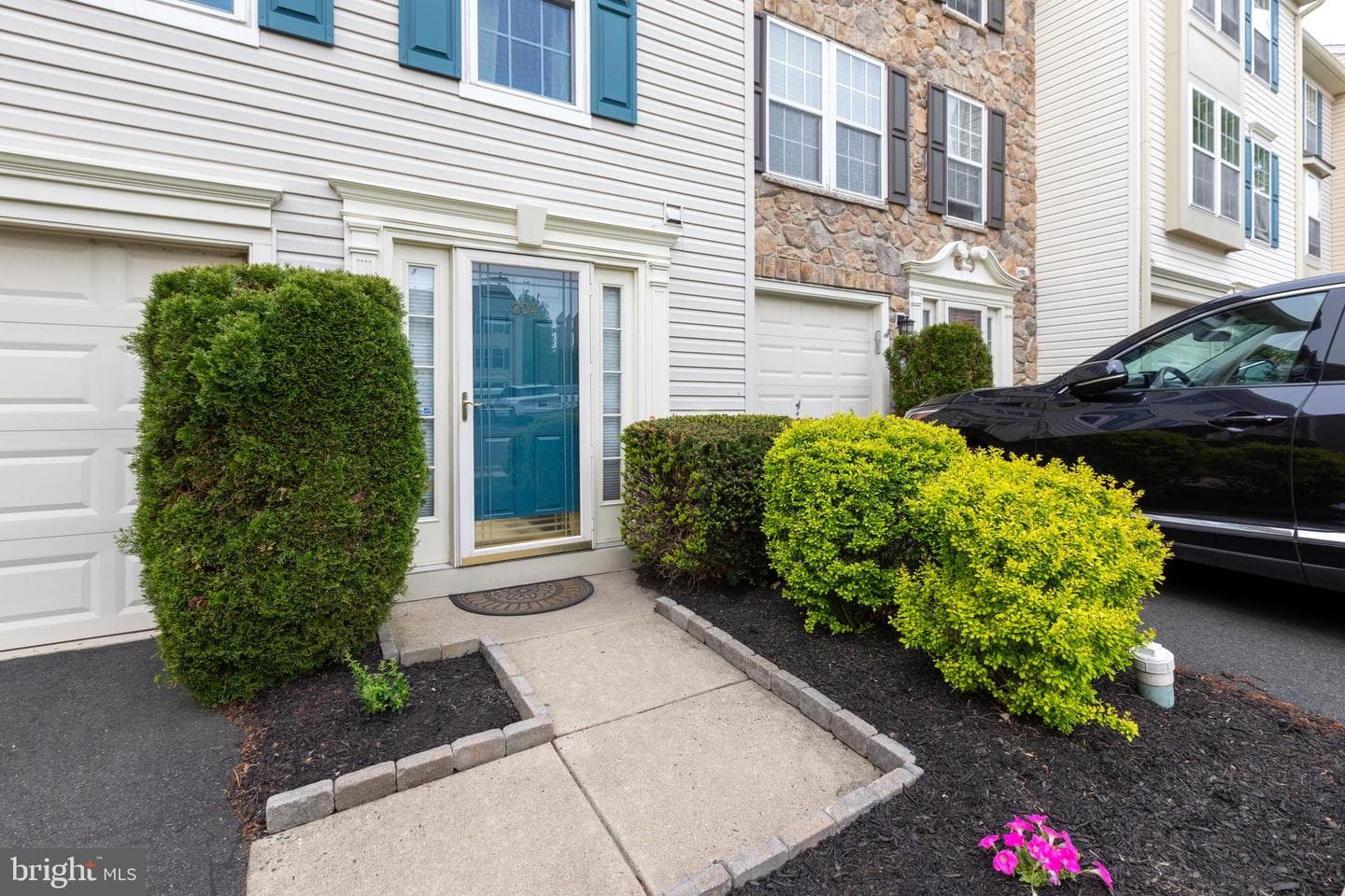 204 Anthony Court photo 4