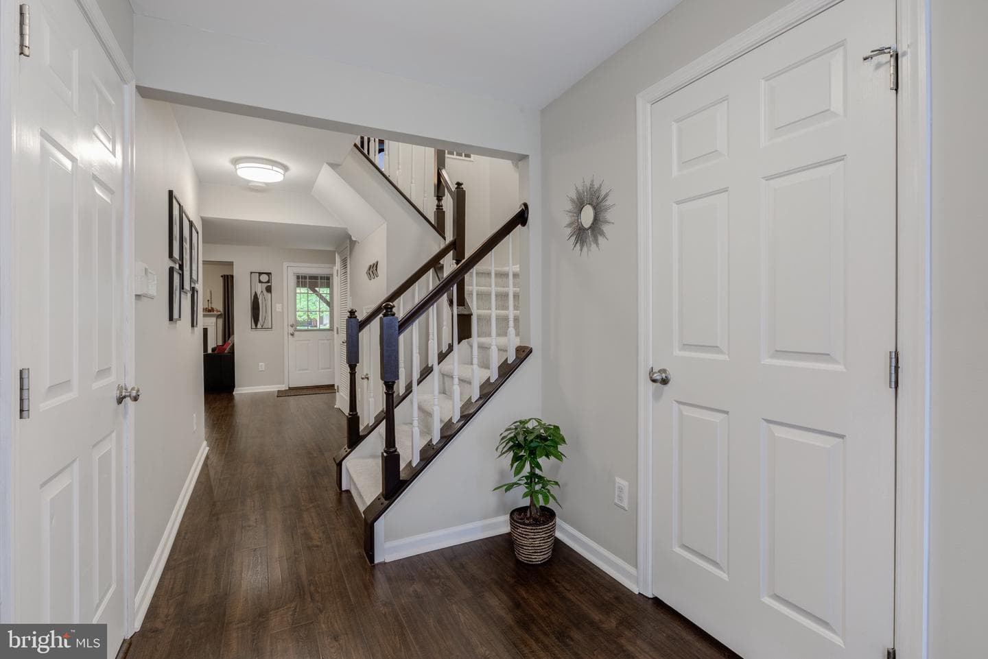 204 Anthony Court photo 5