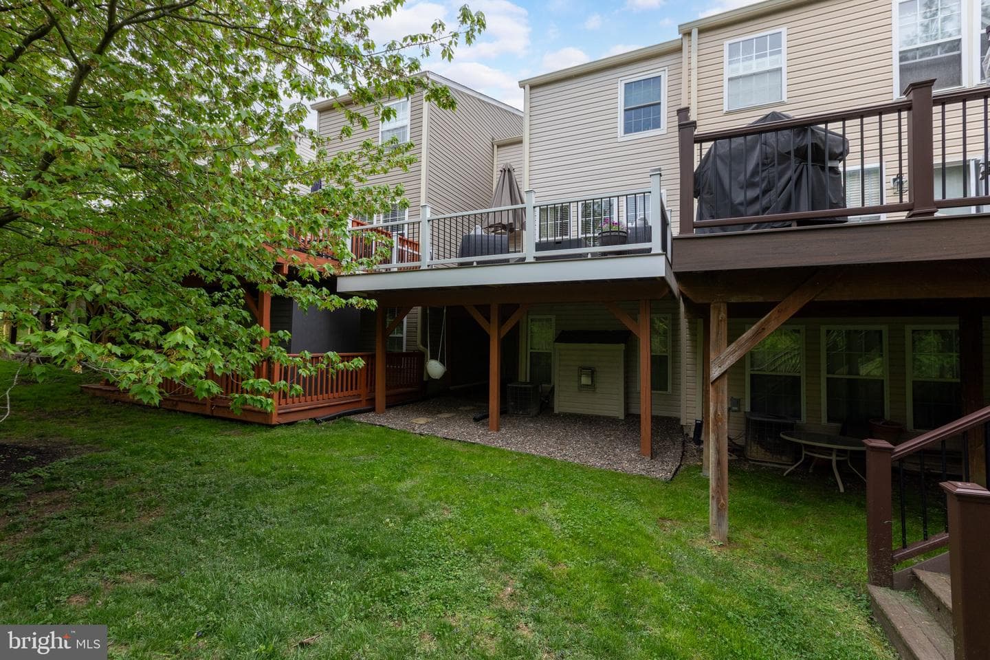 204 Anthony Court photo 52