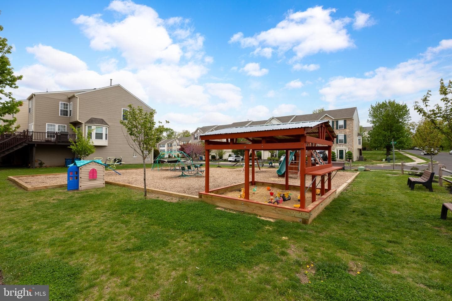 204 Anthony Court photo 59