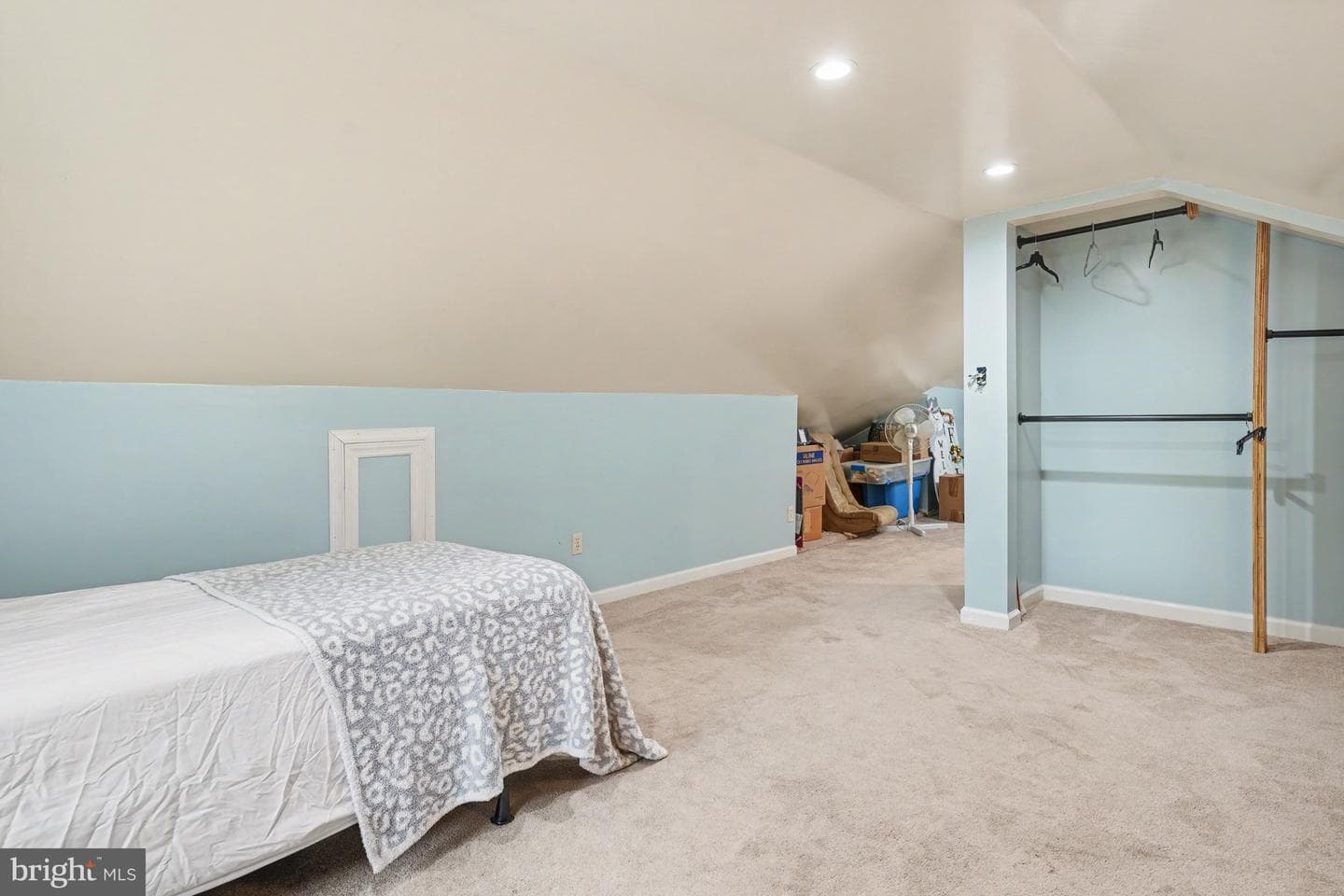 2314 Coles Boulevard photo 33