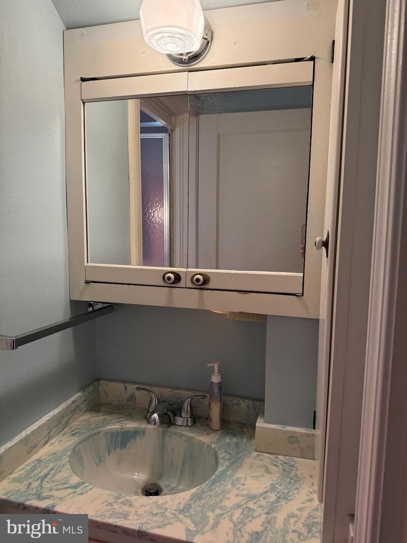 1414 Sunset Drive photo 23