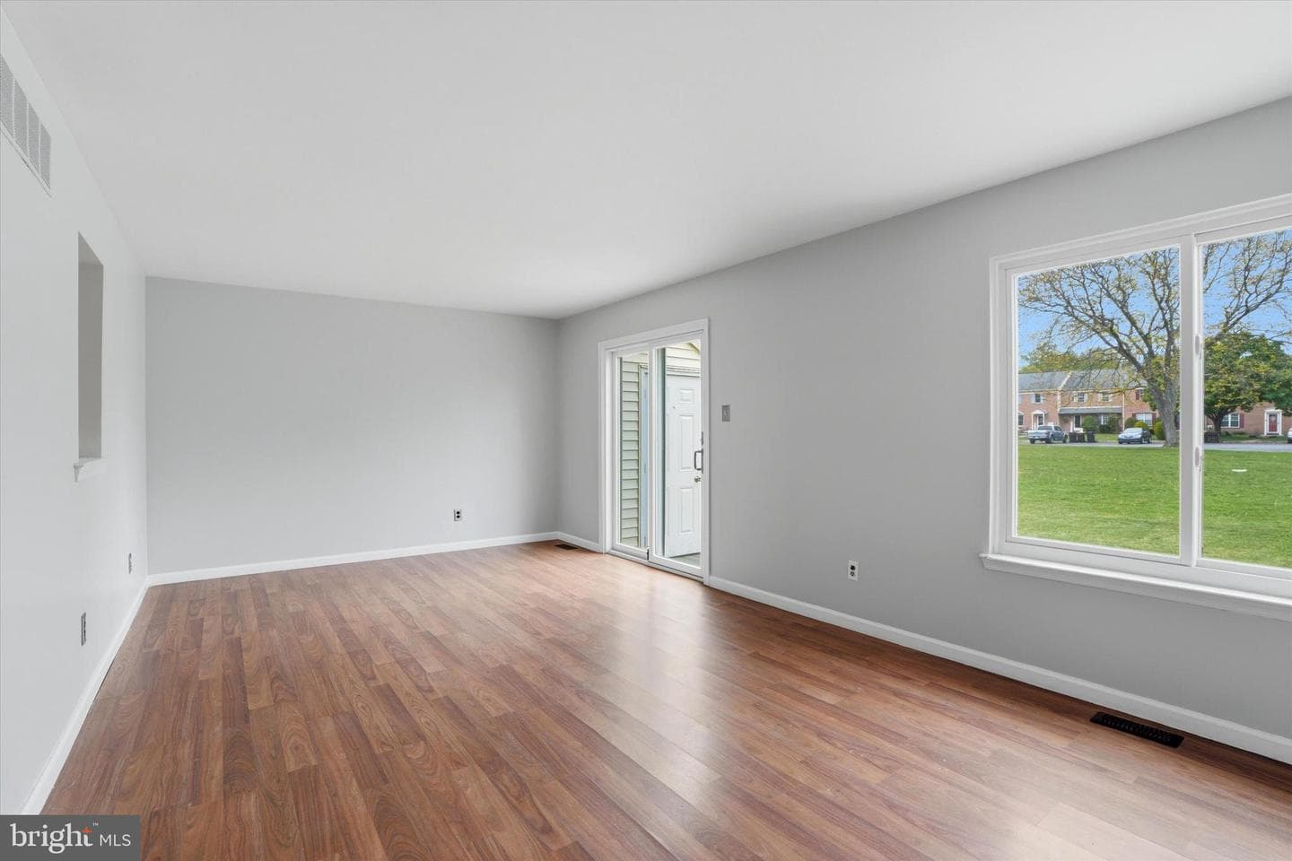240 Goshen Road photo 10