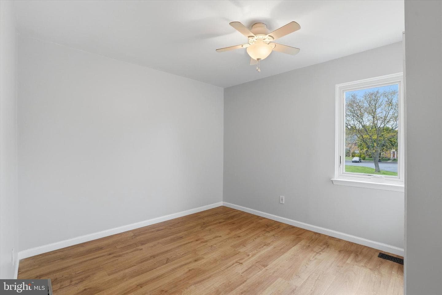 240 Goshen Road photo 21