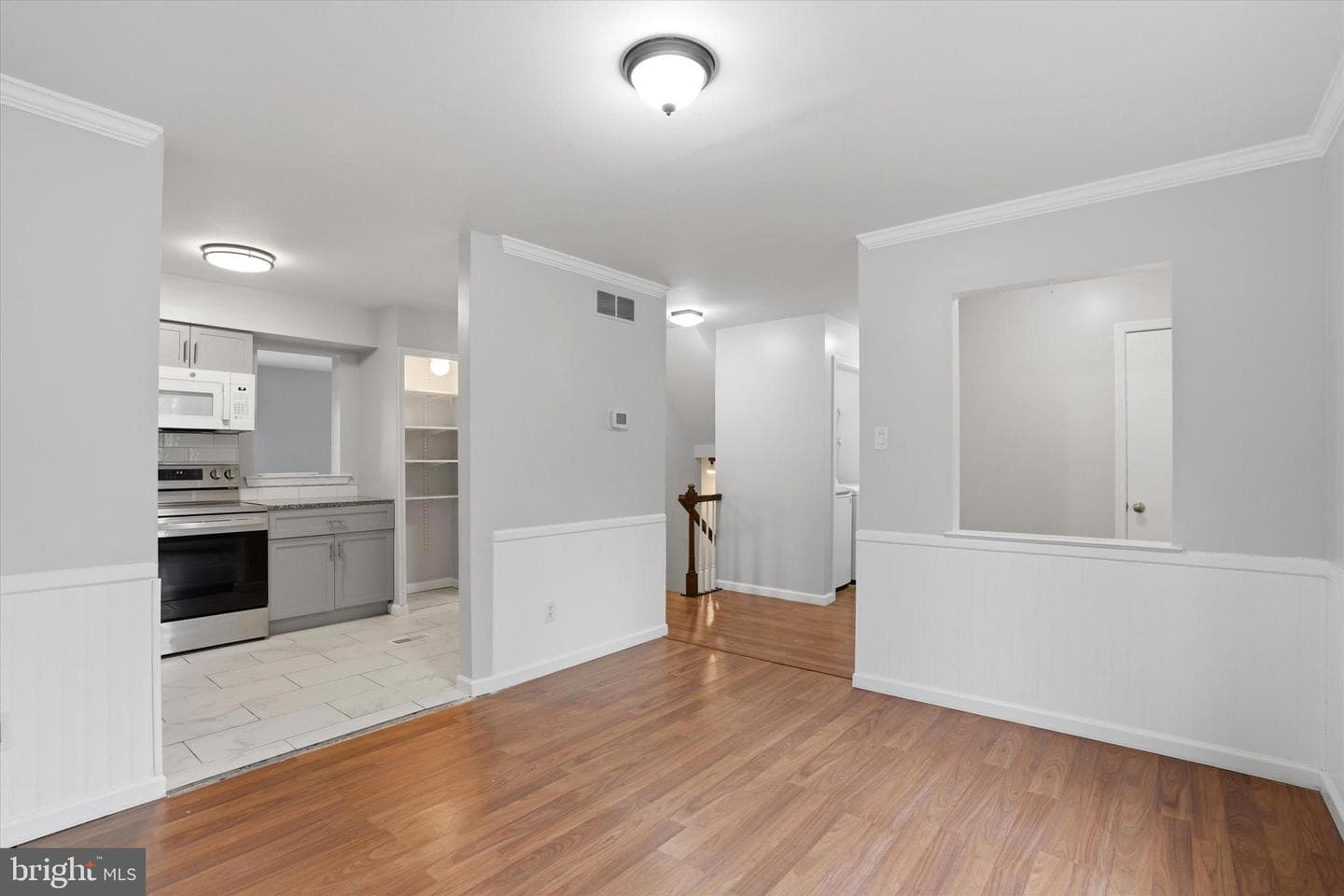 240 Goshen Road photo 7