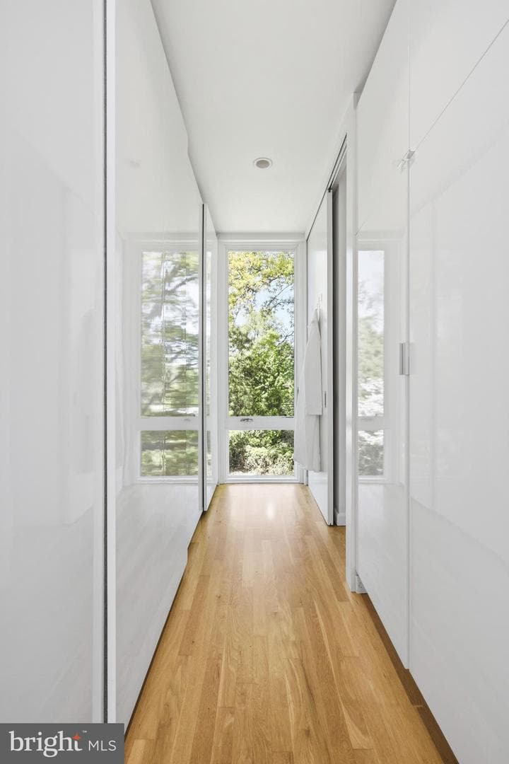 8207 Macarthur Road photo 35