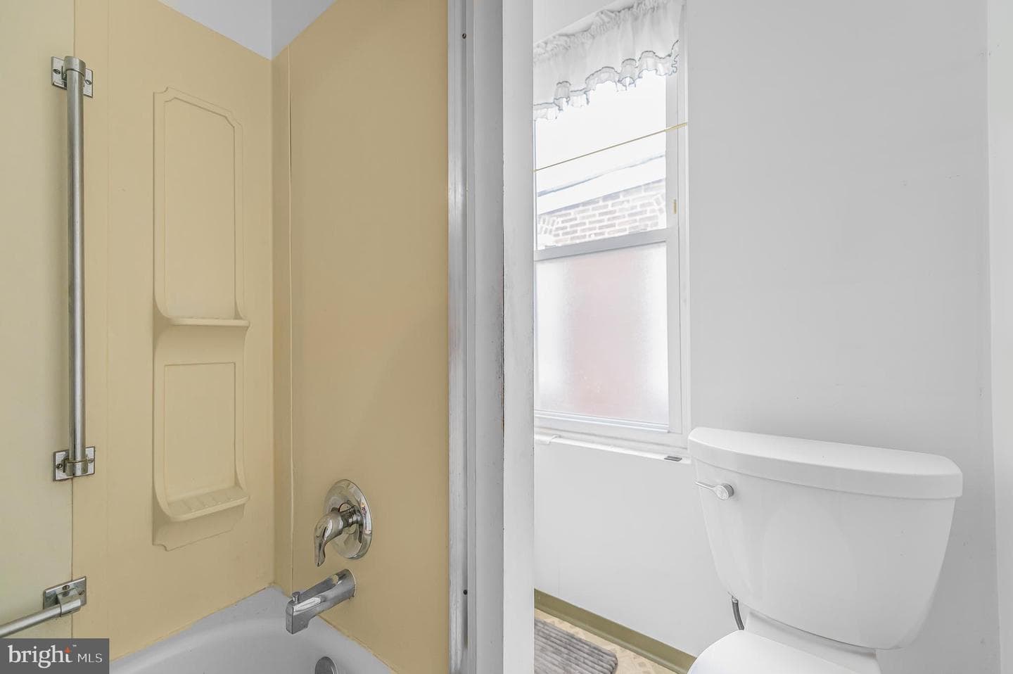 23 Orange Avenue photo 28